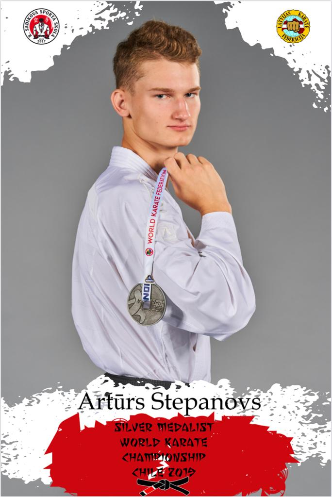 Артур Степанов